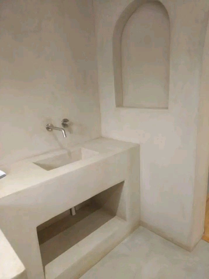 colour-screed-floor-solutions-with-colour-hardener-finish